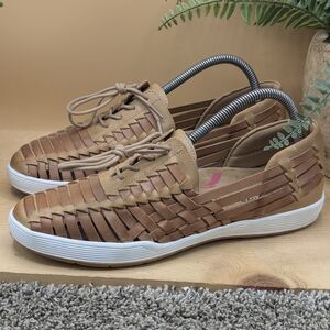 Comfortiva Align Woven Leather Women's Size 9M Slip On Shoes